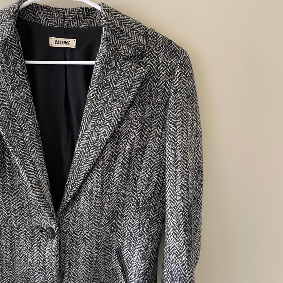 L’AGENCE Silk and Wool Blazer - Picture 3 of 6